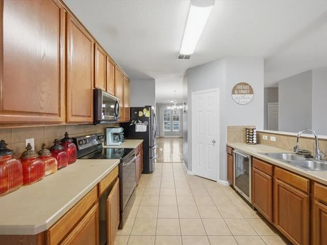 Photo of 8221 Atherton Street