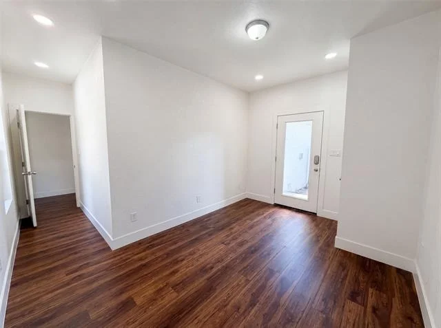 Photo of 420 Bluebonnet Drive