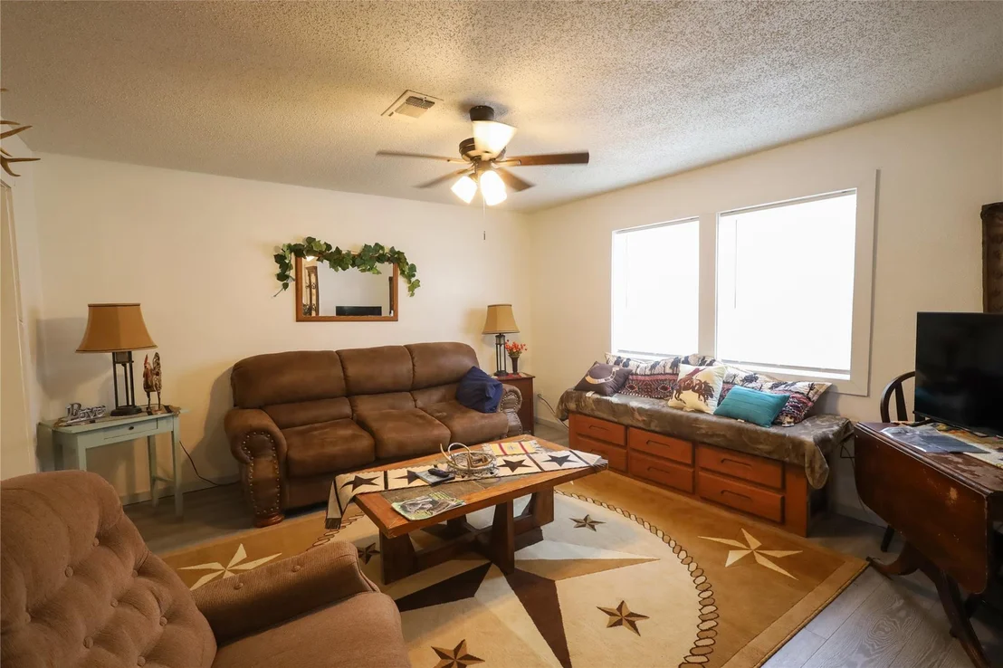 Photo of 4240 CHEYENNE DR