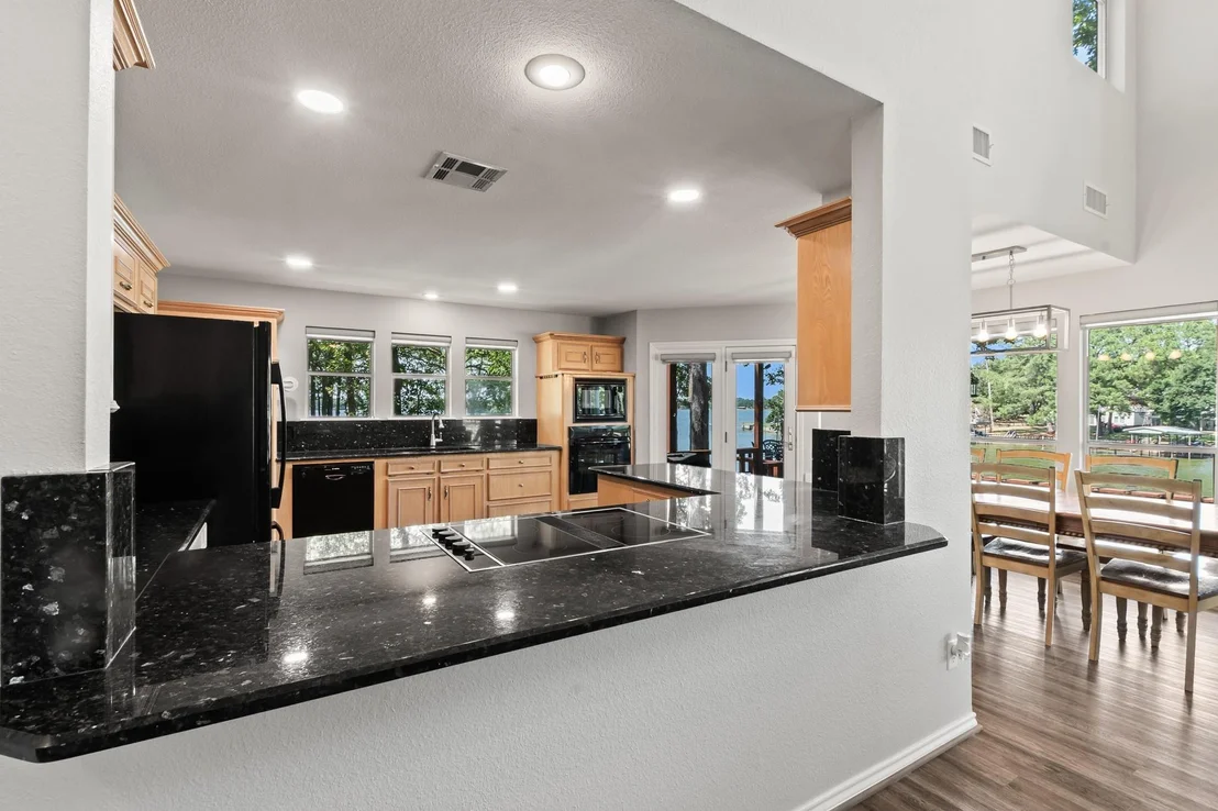 Photo of 5366 Point LaVista