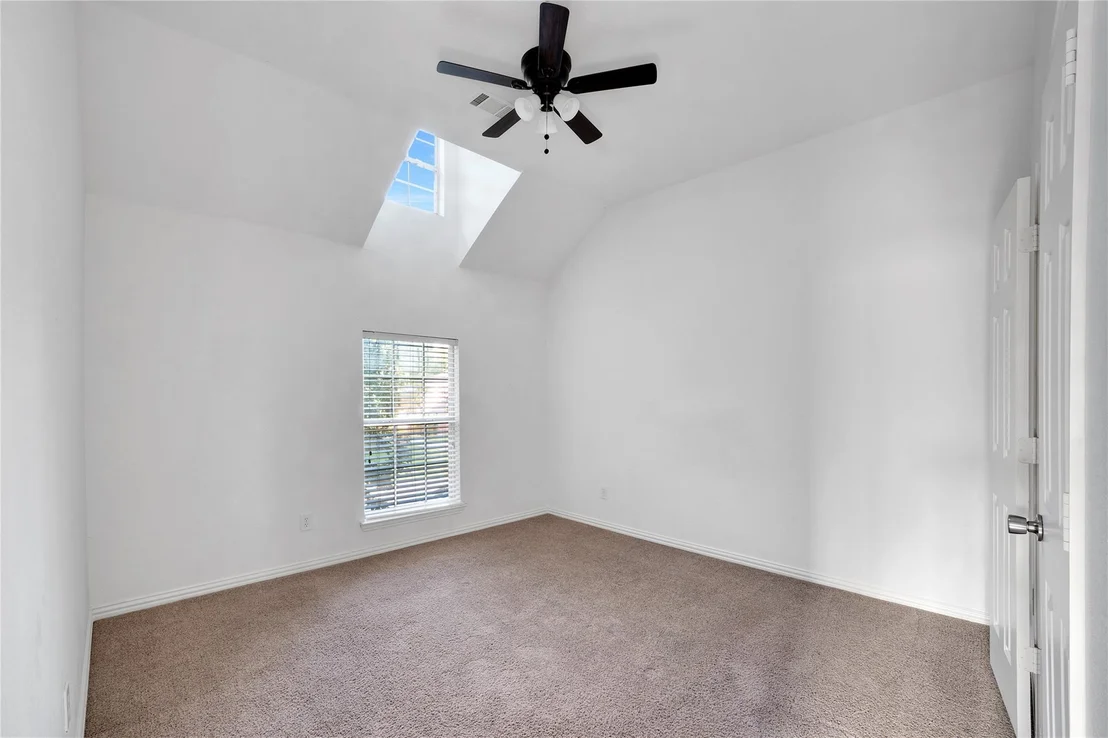Photo of 2106 Hillside Drive