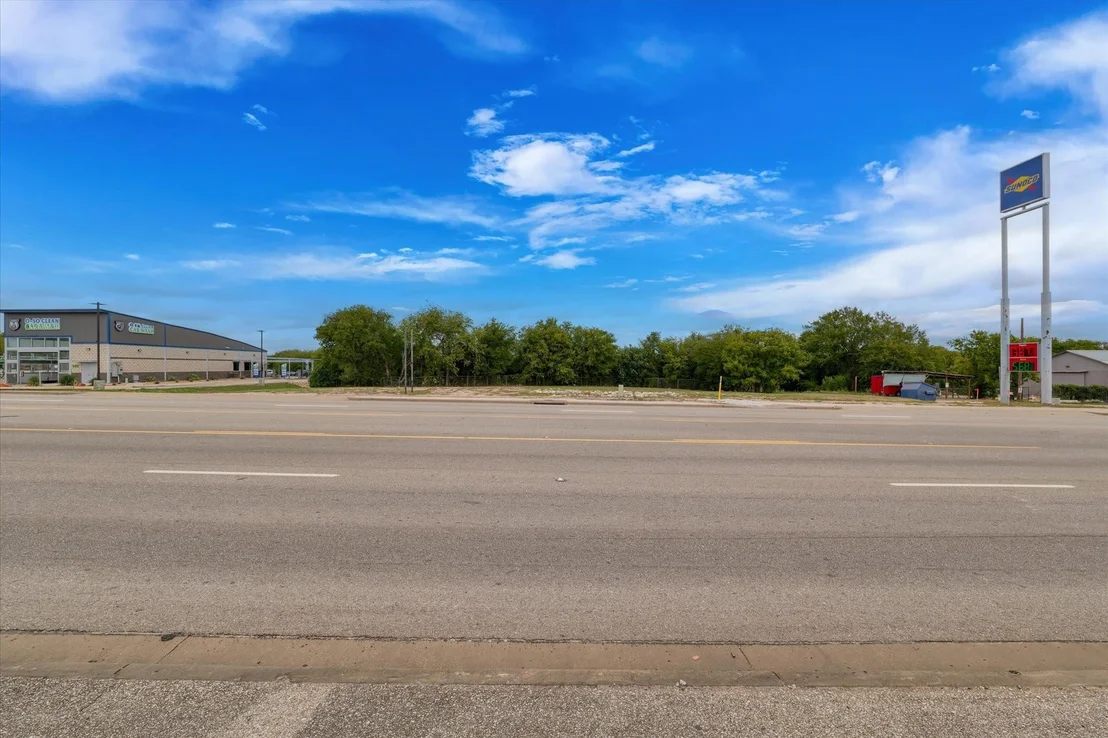 Photo of 529 W Mcgregor Drive