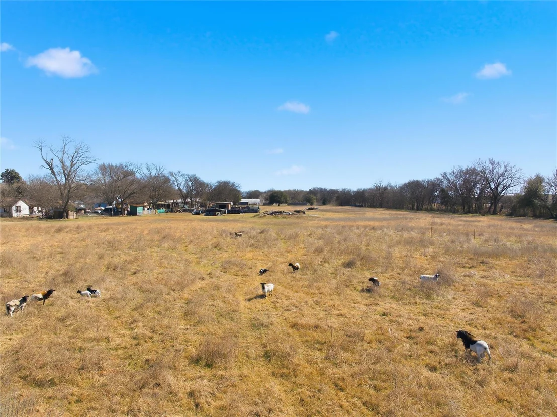 Photo of 2801 Old Marlin Road