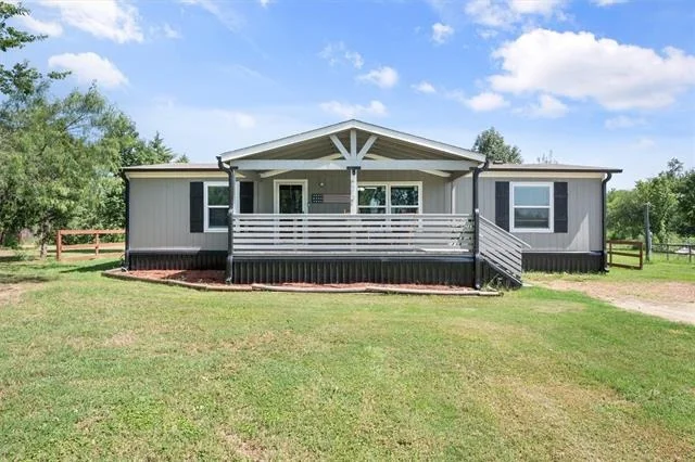 Photo of 212 SE County Road 3048a