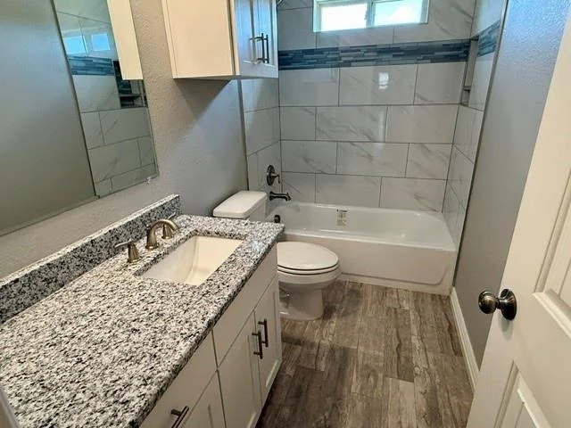 Photo of 2080 Newton Road