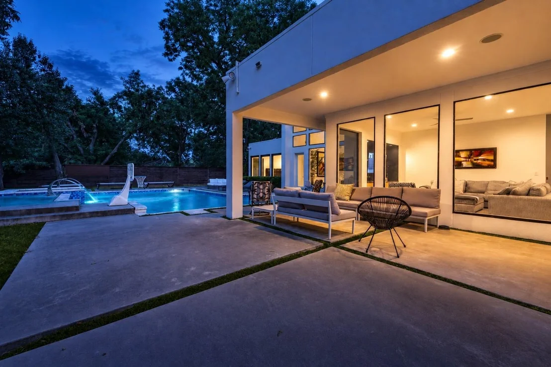 Photo of 6321 Spring Valley Road