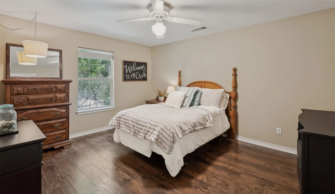 Photo of 1000 Ballard Road