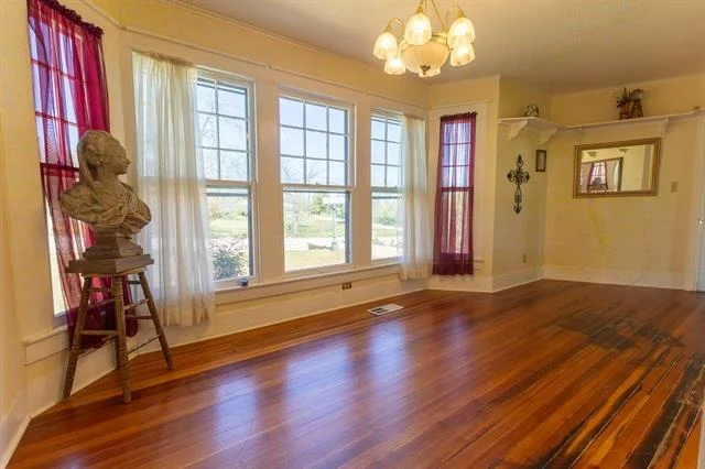 Photo of 1115 Austin Street