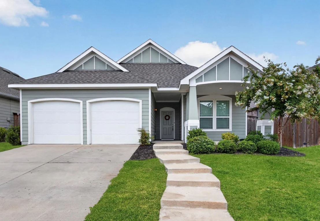 Photo of 2143 Mossbrook Drive