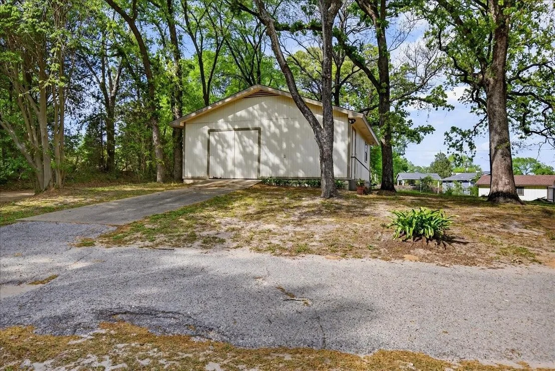 Photo of 102 Summerall Drive