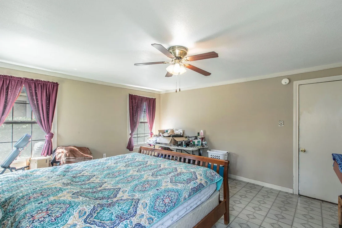 Photo of 2101 Pine Avenue