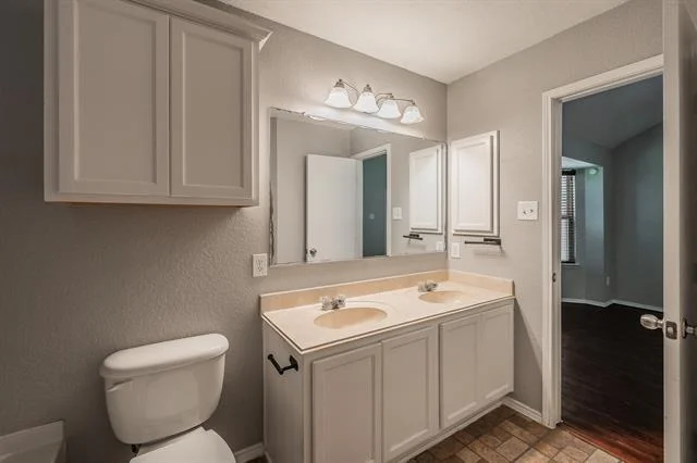 Photo of 10100 Cougar Trail