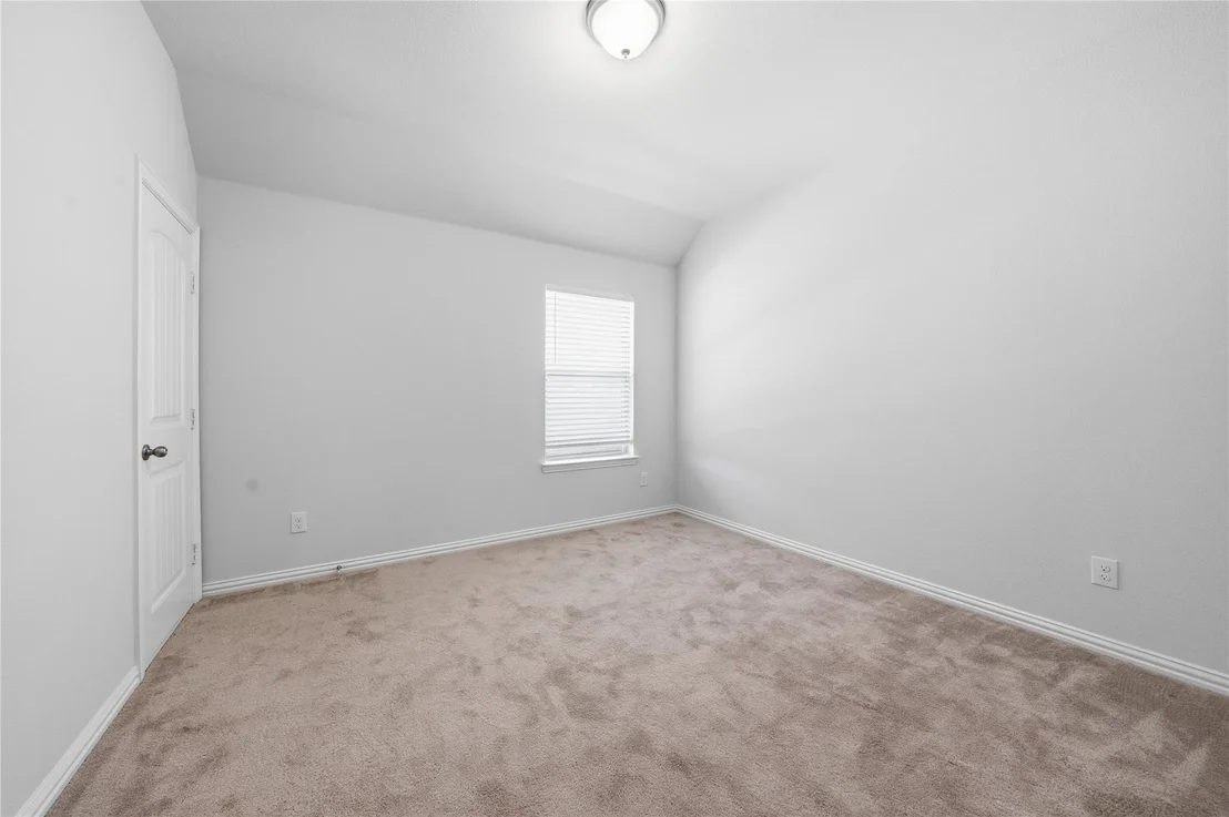 Photo of 4542 Kipling Avenue