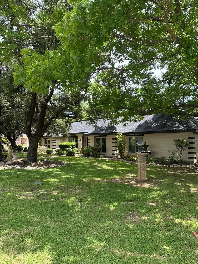 Photo of 505 High Road