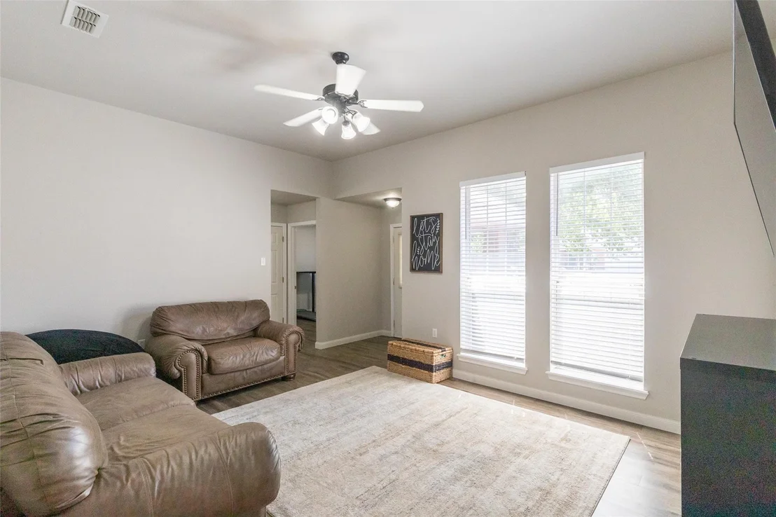 Photo of 1009 Parsons Road