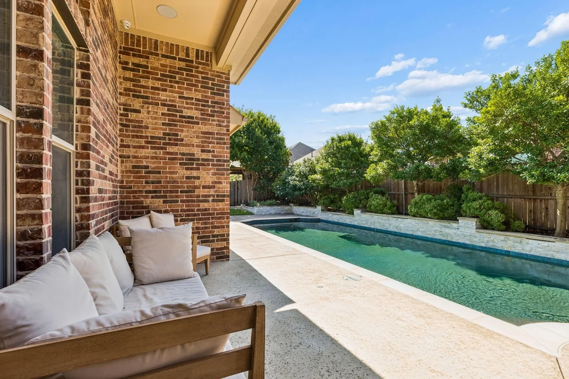 Photo of 400 Komron Court