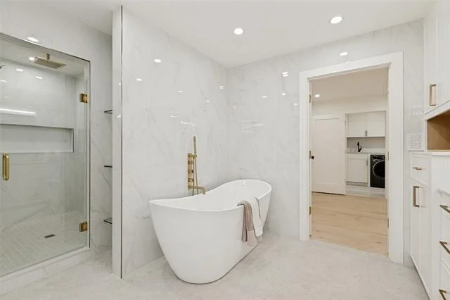 Photo of 2405 Mesa Drive