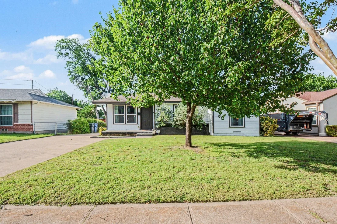 Photo of 1653 Murray Drive