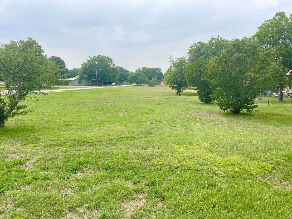 Photo of 140 S Comanche Drive