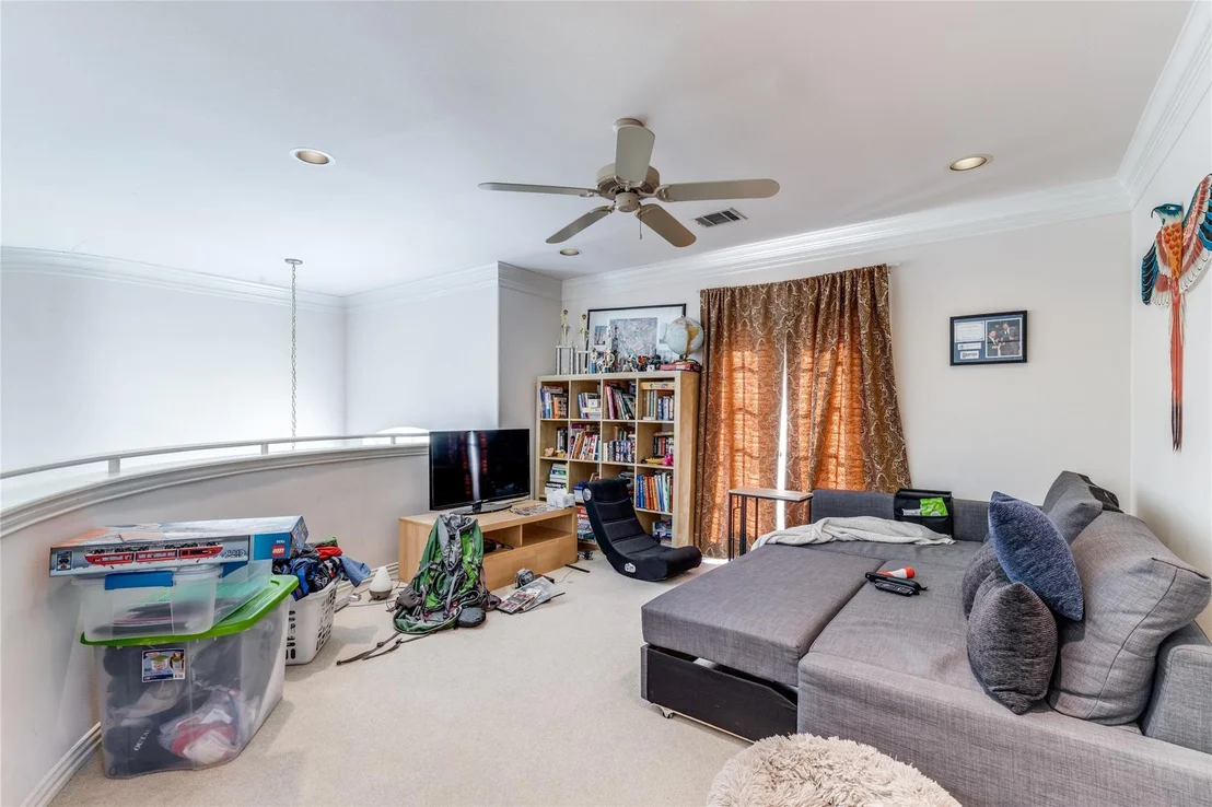 Photo of 5929 Pebblestone Lane