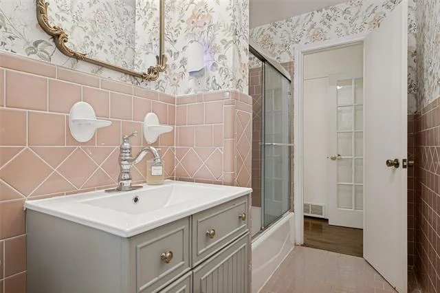 Photo of 615 Lockwood Drive