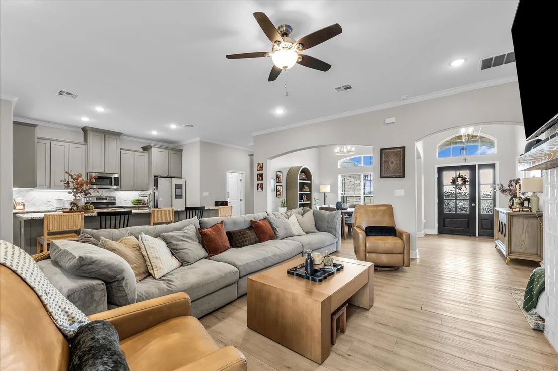 Photo of 370 Frederick Drive