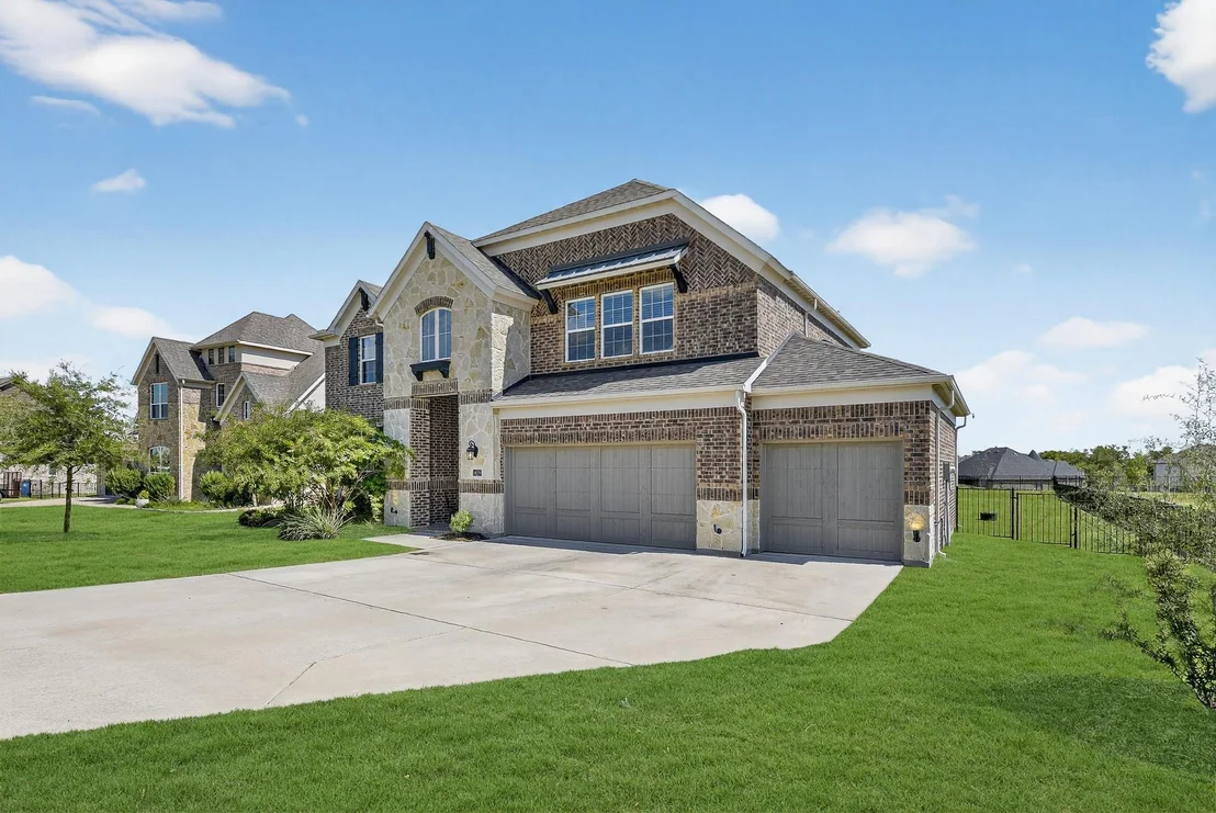 Photo of 1420 Wolf Ridge Run