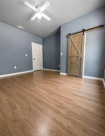 Photo of 469 Holly Glen