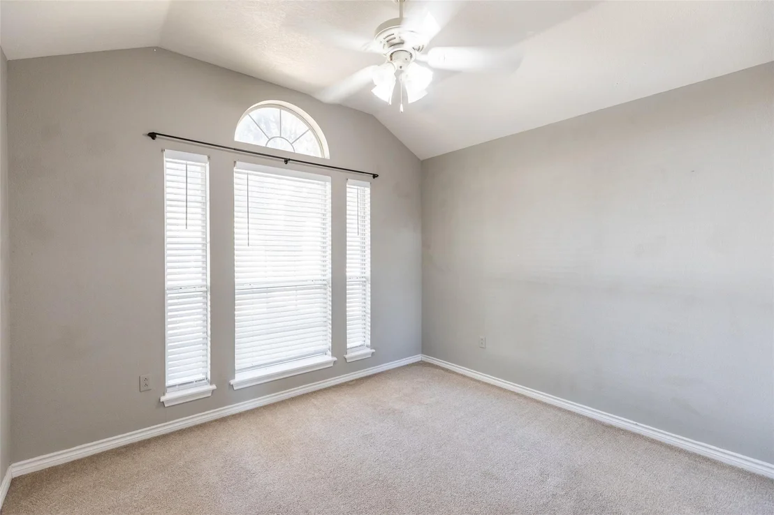 Photo of 717 Groves Road
