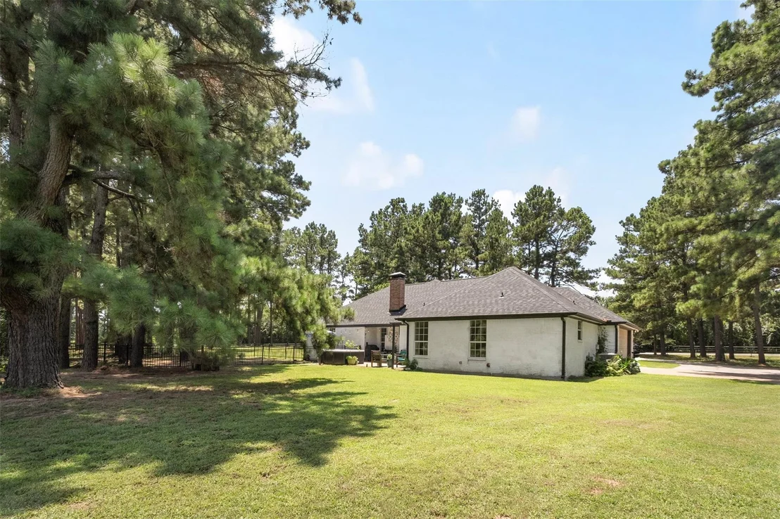 Photo of 1109 Robbins Road