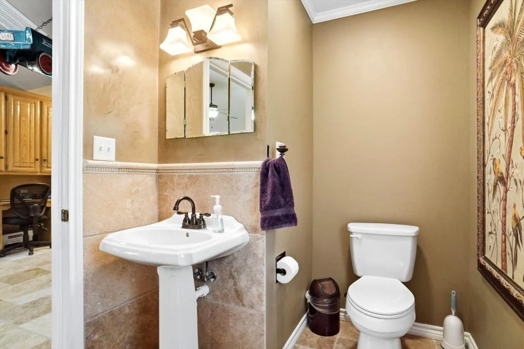 Photo of 665 Private Road 5881