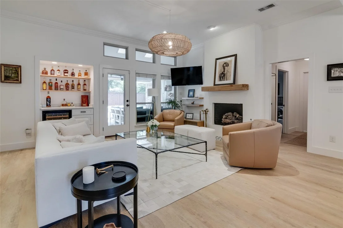 Photo of 2919 Sweet Briar Street