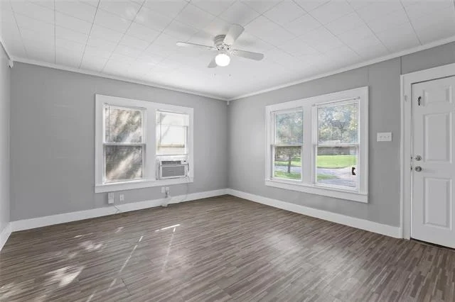Photo of 2821 Gladstone Drive
