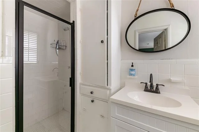 Photo of 6422 Dunstan Lane