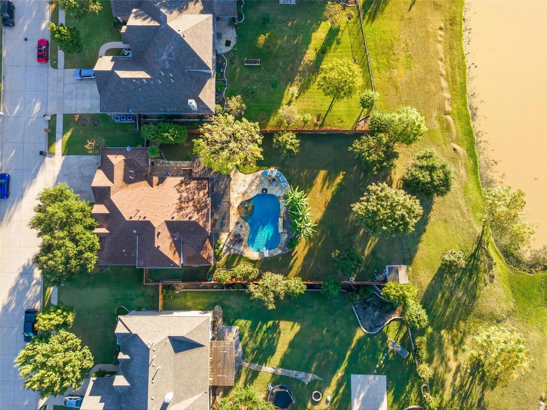 Photo of 1003 Killian Drive
