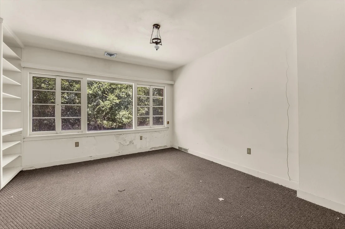 Photo of 421 Rice Avenue