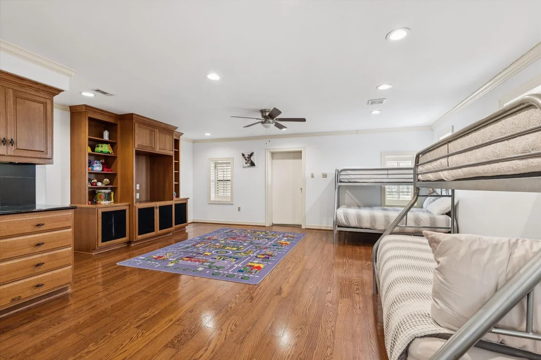 Photo of 2275 W Moonlight Drive