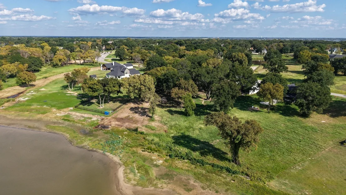 Photo of 1520 Shoreline Drive