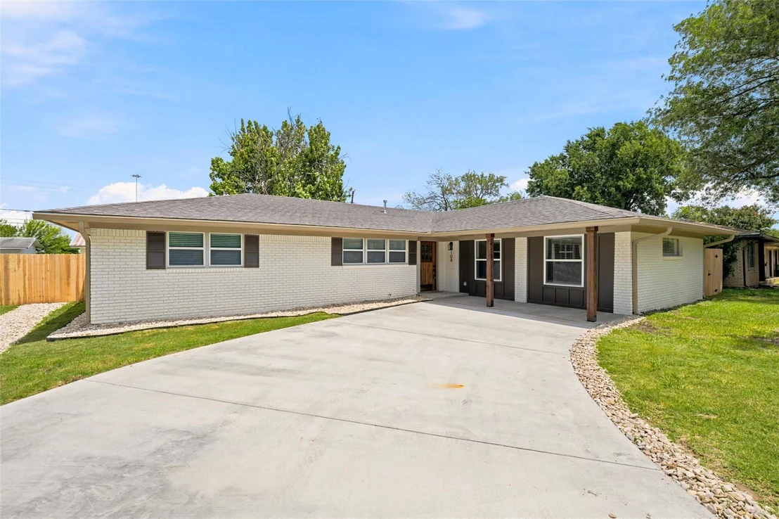 Photo of 108 E San Benito Drive