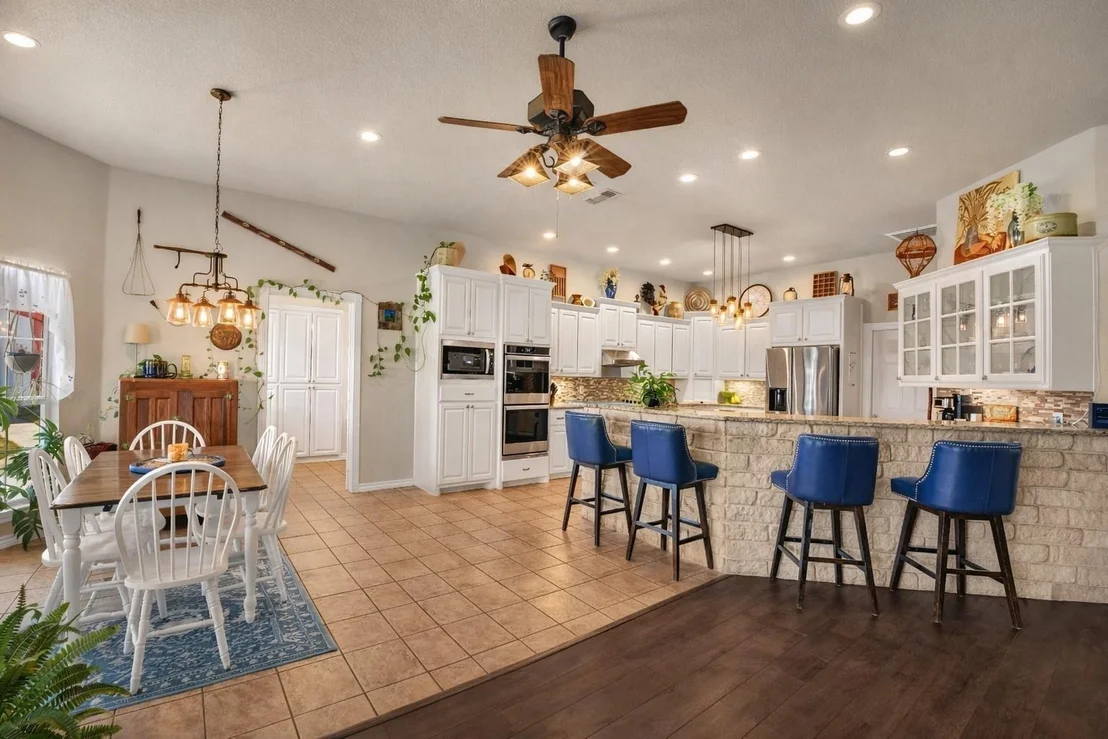 Photo of 737 County Road 4699