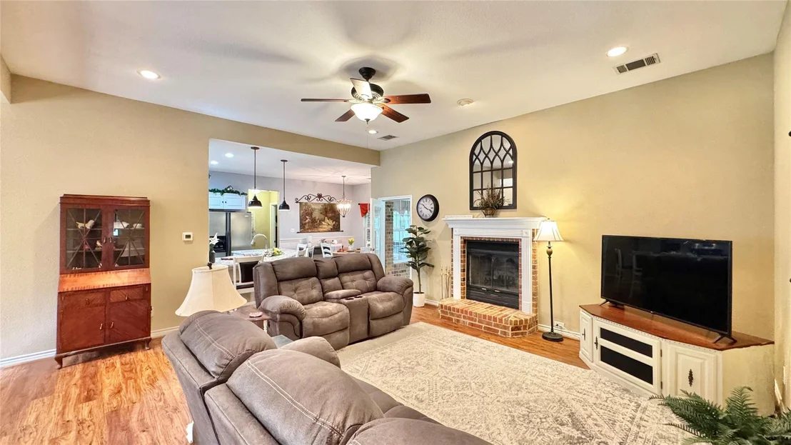 Photo of 115 Meadowood Road