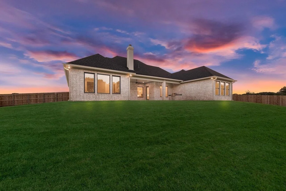 Photo of 8005 Bee Cave Road
