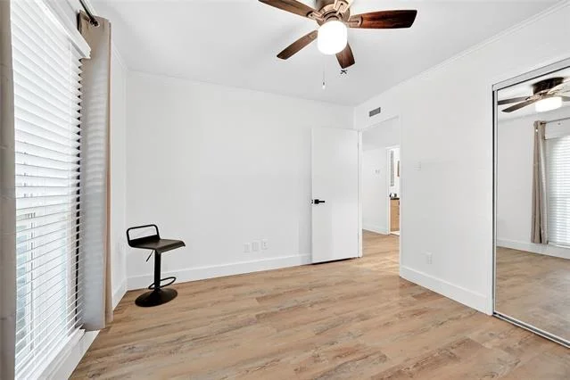 Photo of 5917 Maple Lane