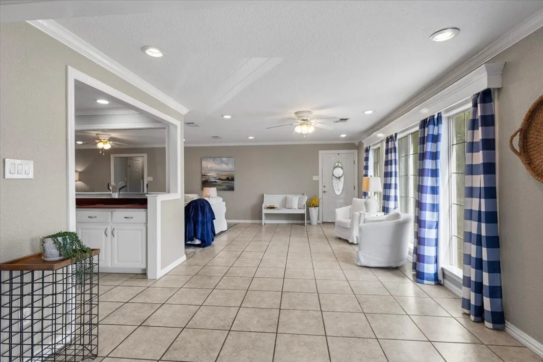Photo of 1715 Leisure Lane