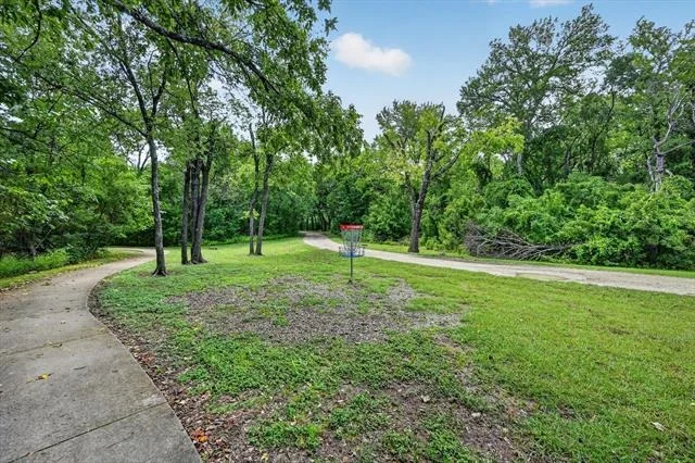 Photo of 2633 Lakeside Drive