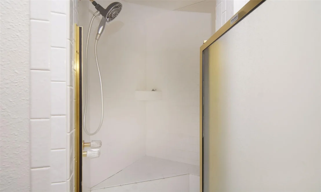 Photo of 171 CR 1997