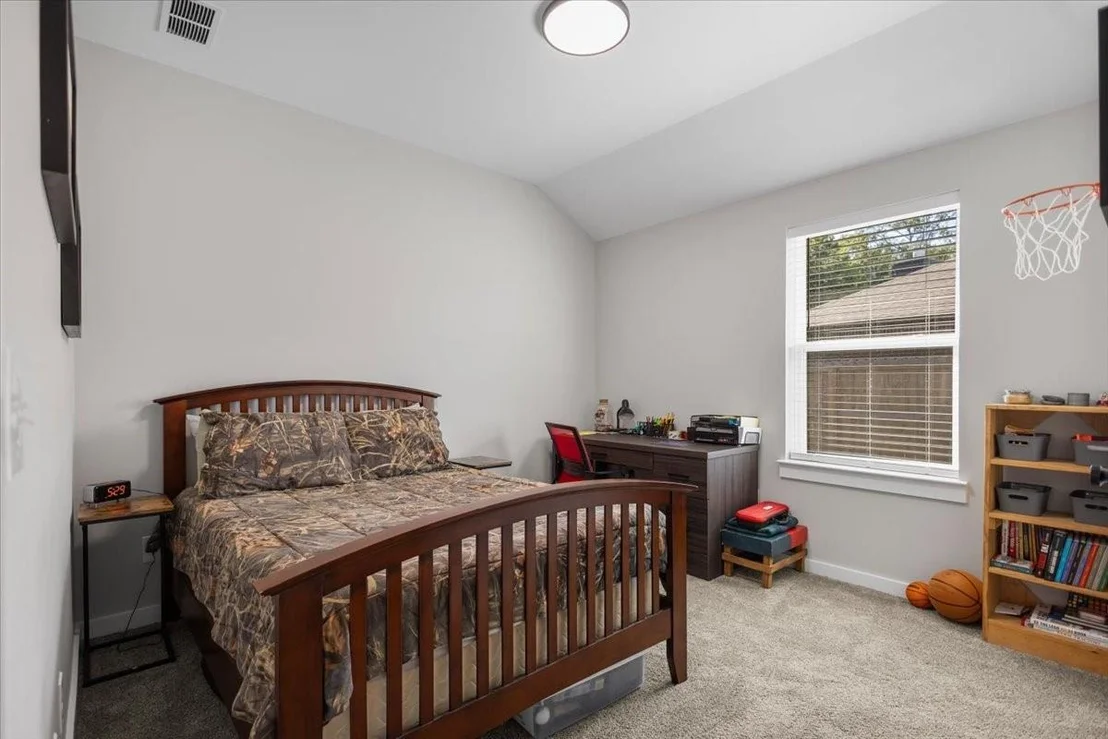 Photo of 16134 Crossing Circle