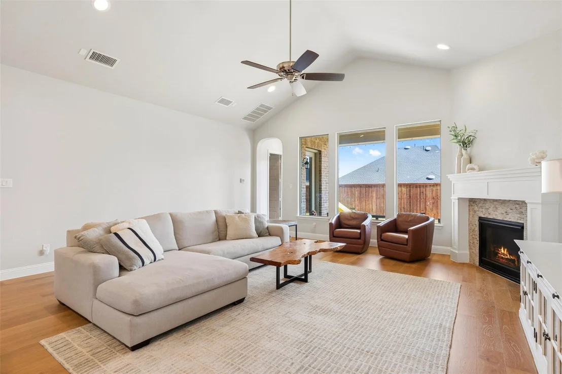 Photo of 1116 Broadmoor Way
