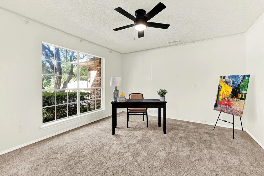Photo of 1908 Edgewater Drive