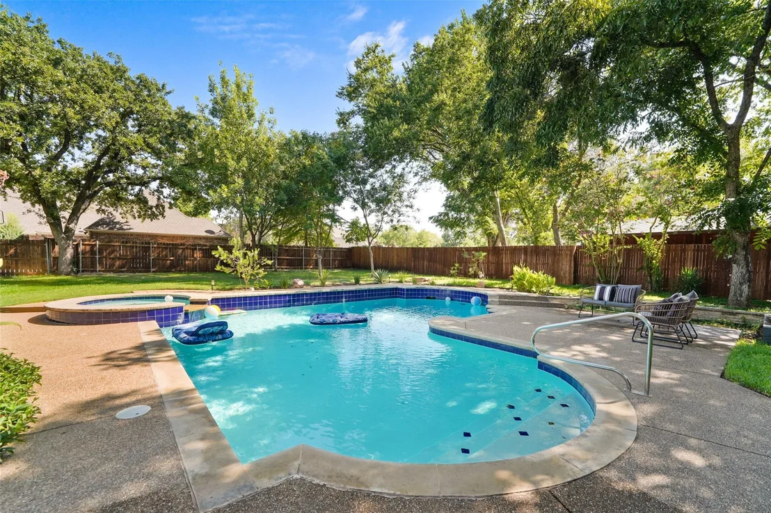Photo of 1417 Sylvan Drive